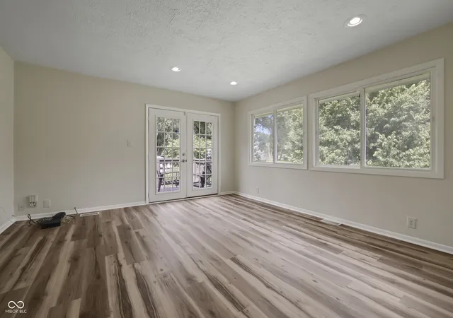 Photo 4 of Single family home for sale at 4404 Westbourne Dr, Indianapolis, IN 46205 | MLS# 22118053 | Listing updated on 2026-09-05