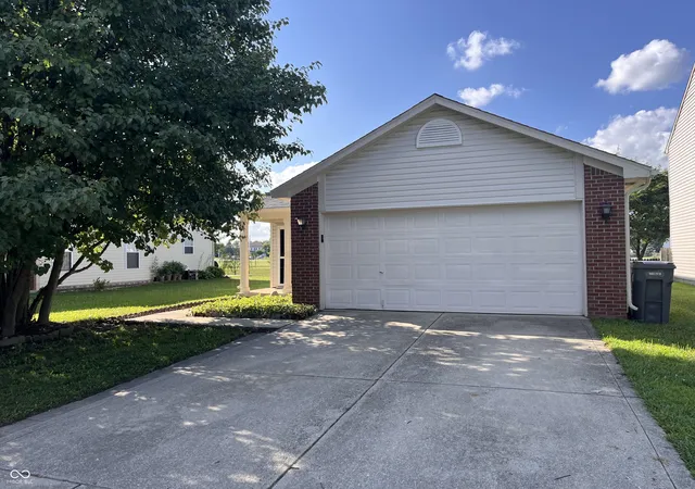 3rd image of 8048 Whitaker Valley Blvd, Indianapolis, IN 46237 | MLS# 22118060