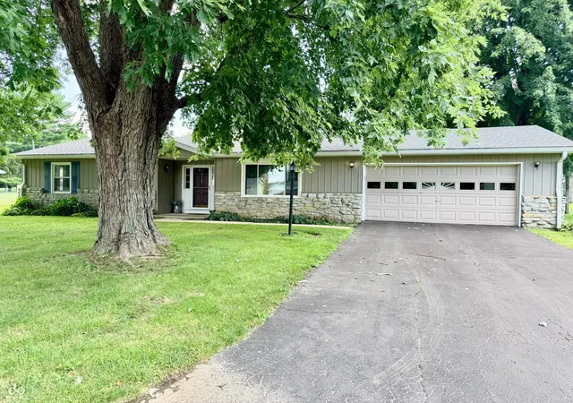 1st image of 1117 W Watson Dr, Crawfordsville, IN 47933 | MLS# 22118061