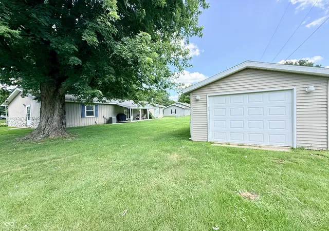 2nd image of 1117 W Watson Dr, Crawfordsville, IN 47933 | MLS# 22118061