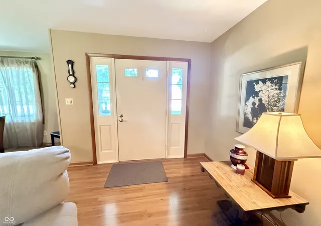 Photo 3 of Sale Pending at 1117 W Watson Dr, Crawfordsville, IN 47933 | MLS# 22118061 | Listing updated on 2026-08-07