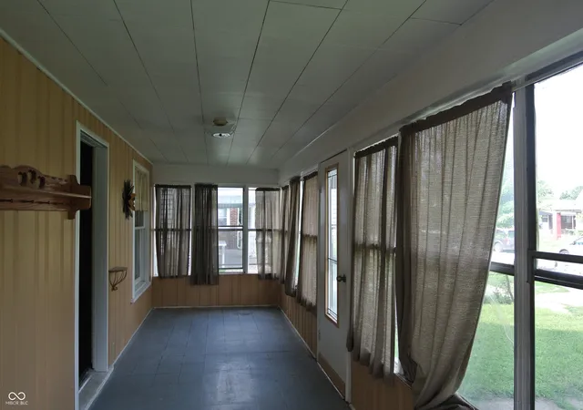 2nd image of 1048 S Pershing Ave, Indianapolis, IN 46221 | MLS# 22118068