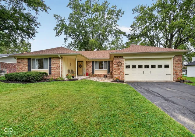 4th image of 8048 N Richardt Ave, Indianapolis, IN 46256 | MLS# 22118077
