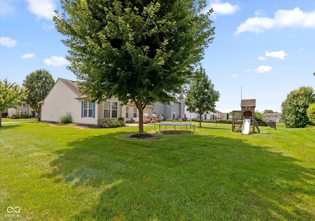 20th image of 1322 Landsbrook Dr, Indianapolis, IN 46260 | MLS# 22118092