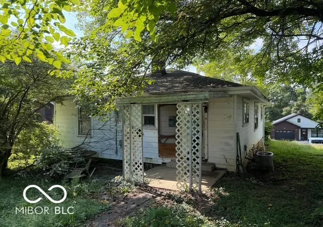 Photo 1 of Sale Pending at 1919 14th Street, Bedford, IN 47421 | MLS# 22118105 | Listing updated on 2026-10-02