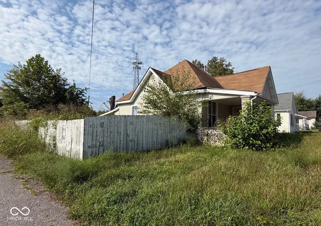 Photo 1 of Sale Pending at 1602 9th Street, Bedford, IN 47421 | MLS# 22118111 | Listing updated on 2026-10-02