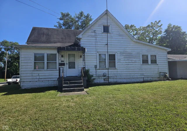 1st image of 112 S Chestnut St, Alexandria, IN 46001 | MLS# 22118120