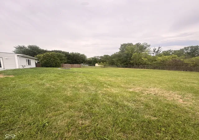 2nd image of 1927 Yacht Harbor, Indianapolis, IN 46260 | MLS# 22118121