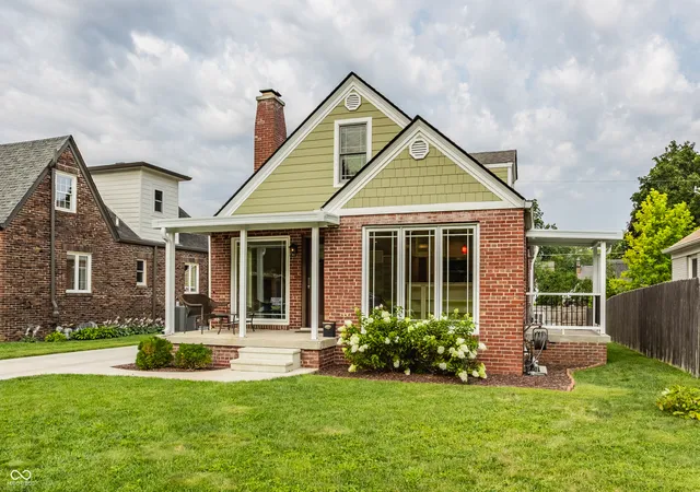 2nd image of 6040 Broadway St, Indianapolis, IN 46220 | MLS# 22118123