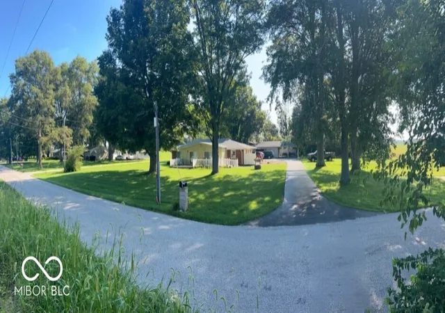 Photo 3 of Single family home for sale at 4105 N Talley Rd, Columbus, IN 47203 | MLS# 22118175 | Listing updated on 2026-09-23