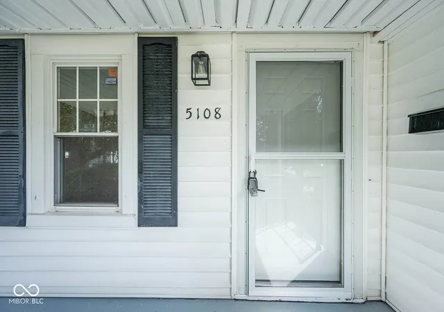 Photo 4 of Sale Pending at 5108 Ford St, Speedway, IN 46224 | MLS# 22118181 | Listing updated on 2026-08-26