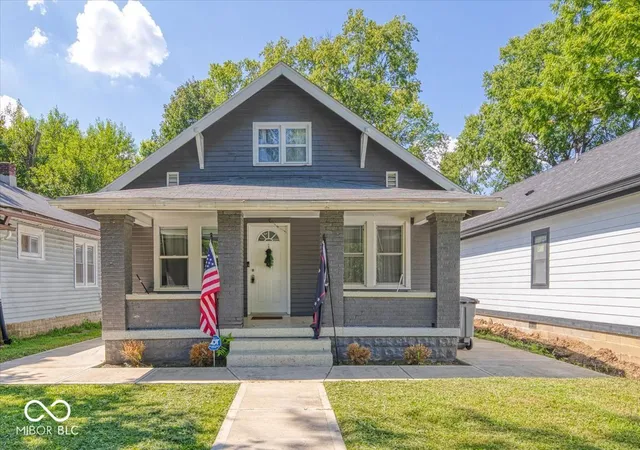 1st image of 1217 W 33rd St, Indianapolis, IN 46208 | MLS# 22118197