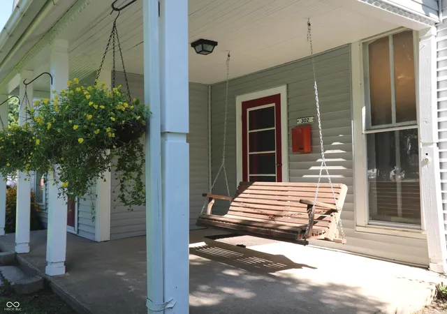 3rd image of 302 E Washington St, Waynetown, IN 47990 | MLS# 22118224