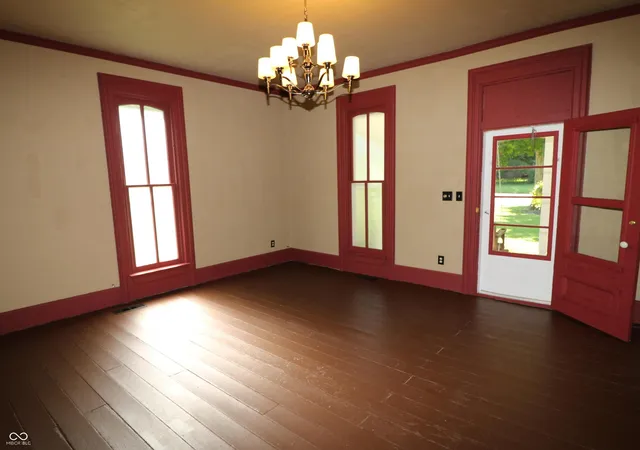 5th image of 302 E Washington St, Waynetown, IN 47990 | MLS# 22118224