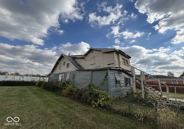3rd image of 2420 Bond St, Indianapolis, IN 46208 | MLS# 22118237