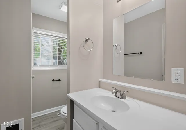 Photo 3 of Single family home for sale at 410 W Janet Dr, Brownsburg, IN 46112 | MLS# 22118241 | Listing updated on 2026-09-03