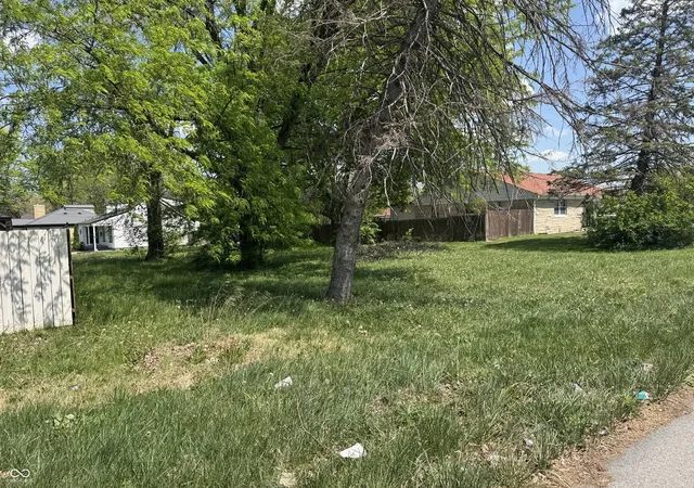 2nd image of 3922 E 38th St, Indianapolis, IN 46218 | MLS# 22118244