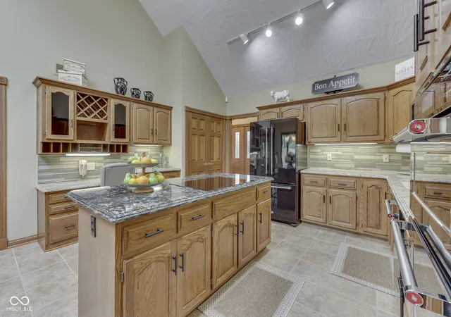 2nd image of 8888 Classic View Dr, Indianapolis, IN 46217 | MLS# 22118245