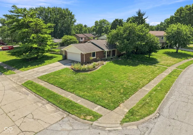 3rd image of 6711 Live Oak Rd, Indianapolis, IN 46214 | MLS# 22118247