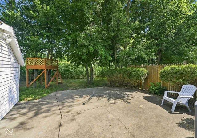 5th image of 1701 Greencastle Dr, Evansville, IN 47715 | MLS# 22118264