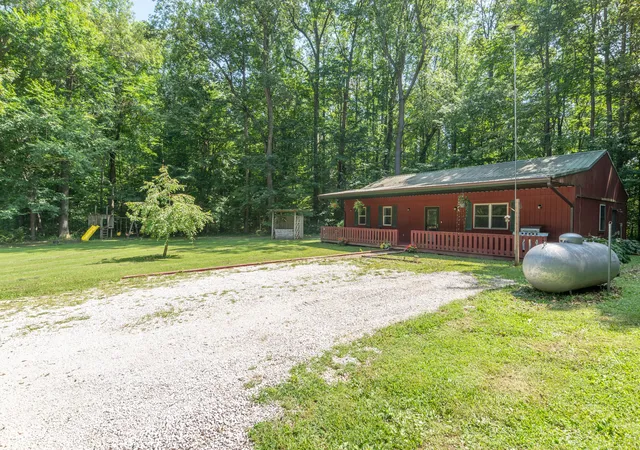 2nd image of 8963 W Lewisville Rd, Paragon, IN 46166 | MLS# 22118277