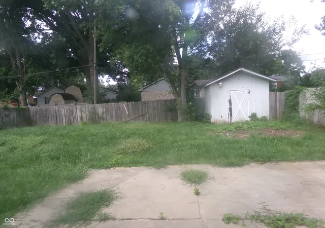 Photo 2 of Single family home for sale at 414 S Kenmore Rd, Indianapolis, IN 46219 | MLS# 22118278 | Listing updated on 2026-10-01