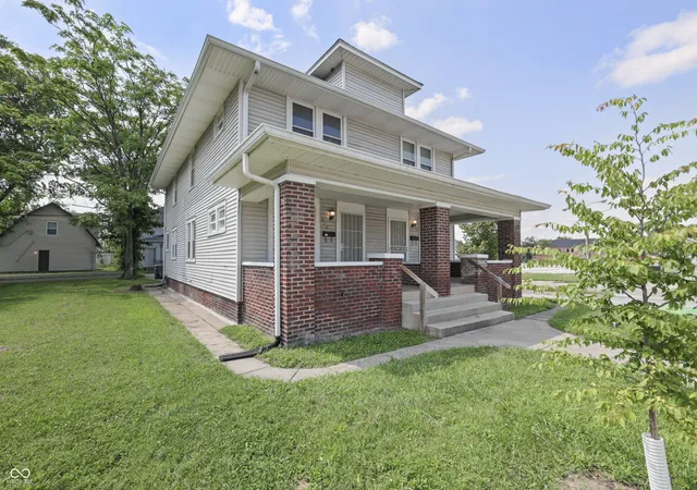 2nd image of 270 Parkview Ave, Indianapolis, IN 46201 | MLS# 22118291