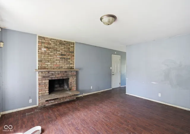2nd image of 7752 Wysong Dr, Indianapolis, IN 46219 | MLS# 22118295