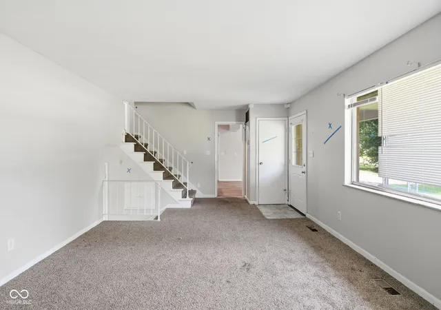 3rd image of 3223 Vincz Dr, Indianapolis, IN 46228 | MLS# 22118299