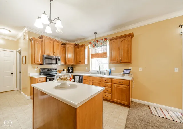 3rd image of 2700 W Ashbrook Ln, Muncie, IN 47304 | MLS# 22118310