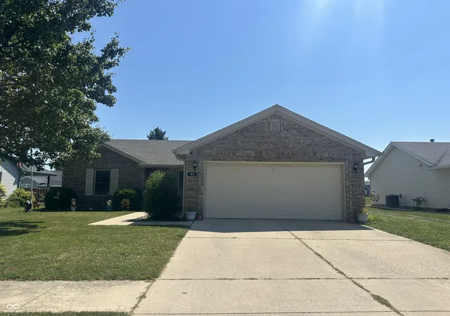 Photo 3 of Sale Pending at 51 Cedarwood, Greencastle, IN 46135 | MLS# 22118314 | Listing updated on 2026-09-21
