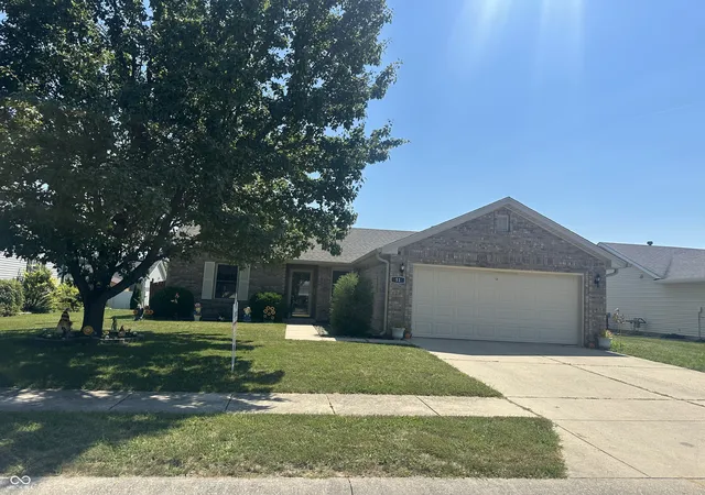 Photo 4 of Sale Pending at 51 Cedarwood, Greencastle, IN 46135 | MLS# 22118314 | Listing updated on 2026-09-21