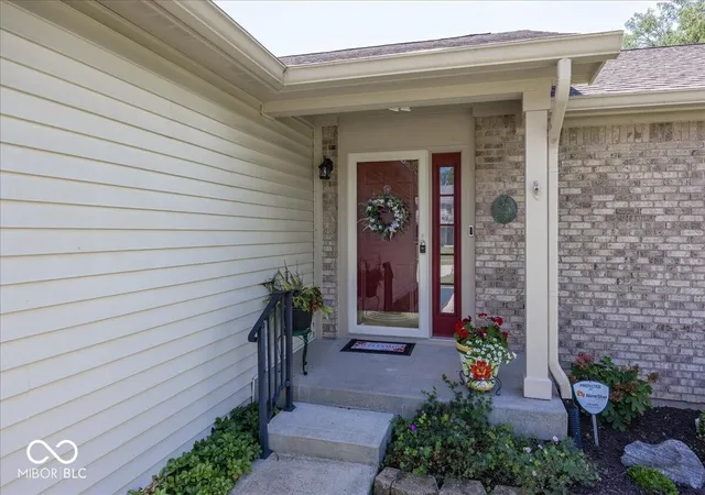 Photo 3 of Single family home for sale at 14947 Beacon Blvd, Carmel, IN 46032 | MLS# 22118315 | Listing updated on 2026-09-07