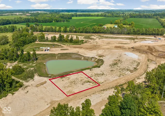 3rd image of 10012 Bradley Ridge Wy, Zionsville, IN 46077 | MLS# 22118317