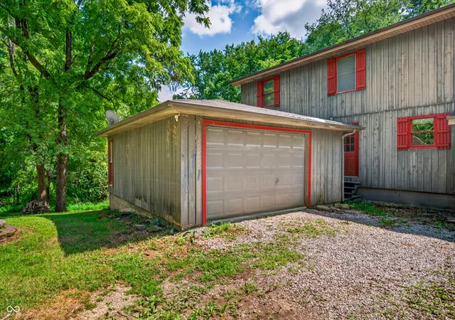 Photo 3 of Sale Pending at 3851 Plum Crk Rd, Nashville, IN 47448 | MLS# 22118318 | Listing updated on 2026-09-22