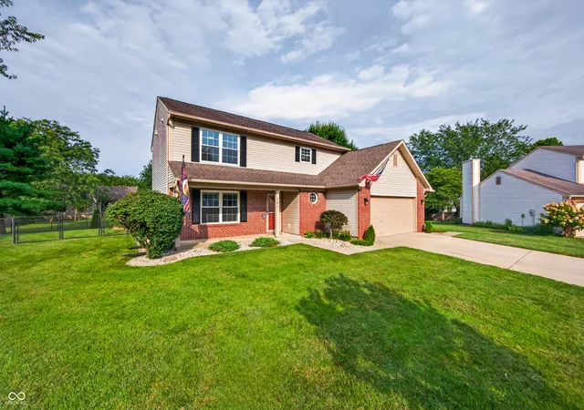 2nd image of 786 Lake Crossing Ct, Franklin, IN 46131 | MLS# 22118328