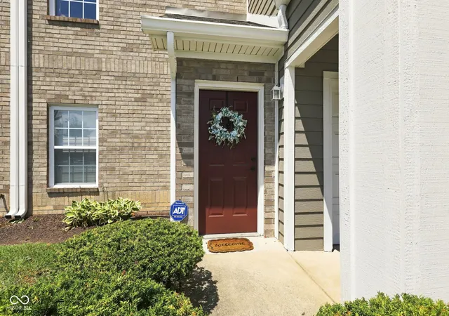 2nd image of 1593 Sierra Spgs, Carmel, IN 46280 | MLS# 22118342