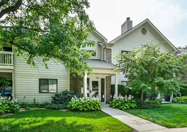 Photo 2 of Sale Pending at 11725 Lenox #104, Carmel, IN 46032 | MLS# 22118360 | Listing updated on 2026-09-08