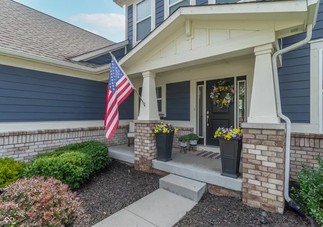 3rd image of 15583 Slip Anchor Ln, Fishers, IN 46040 | MLS# 22118367