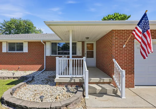 Photo 3 of Single family home for sale at 912 W 10th Street, Greensburg, IN 47240 | MLS# 22118375 | Listing updated on 2026-10-03