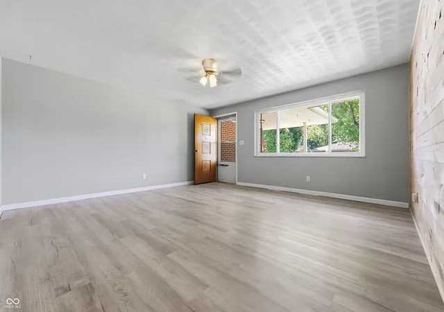 Photo 3 of Single family home for sale at 912 W 10th Street, Greensburg, IN 47240 | MLS# 22118375 | Listing updated on 2026-10-03