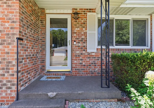 2nd image of 508 S Russell Dr, Greensburg, IN 47240 | MLS# 22118408