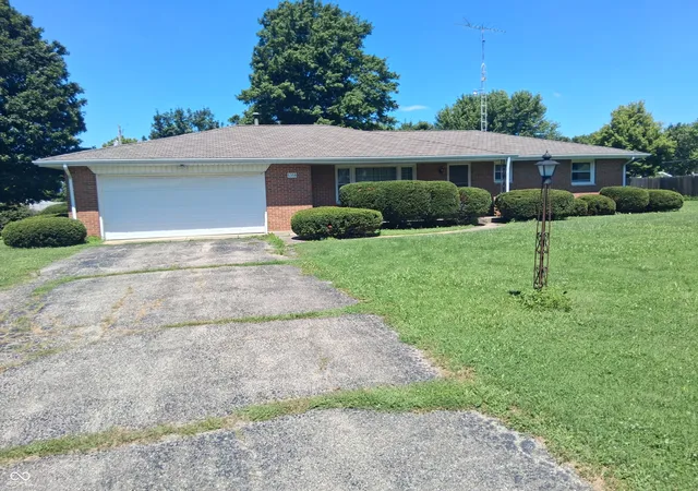 2nd image of 5358 E Woodruff Dr, New Castle, IN 47362 | MLS# 22118411