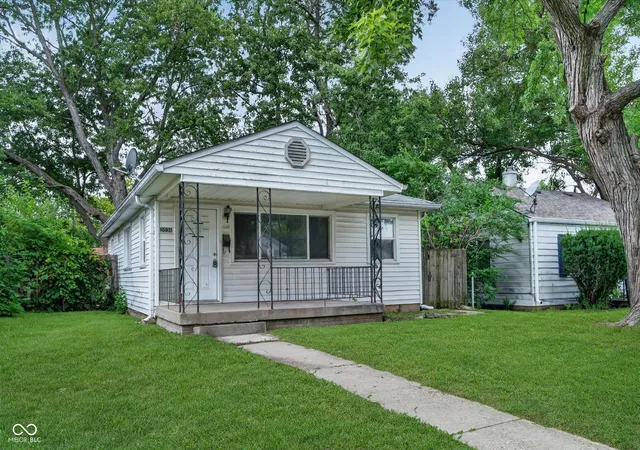 3rd image of 2036 N Euclid Ave, Indianapolis, IN 46218 | MLS# 22118412
