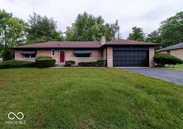 Single family home for sale at 4425 Chatham Pl, Indianapolis, IN 46226 | MLS# 22118425