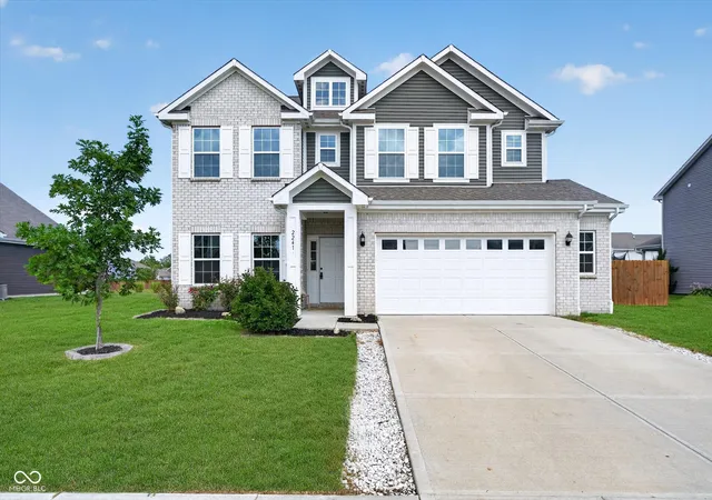 2nd image of 2241 Maple Stone Ln, Greenwood, IN 46143 | MLS# 22118429