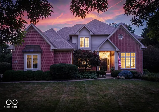 1st image of 10512 Chestnut Hill Cir, Fishers, IN 46037 | MLS# 22118438