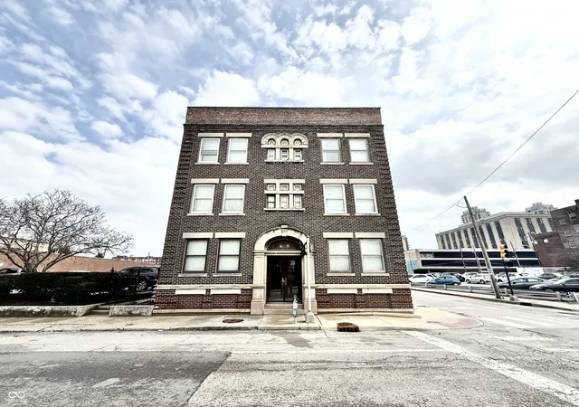 1st image of 801 N Pennsylvania St #A-B, Indianapolis, IN 46204 | MLS# 22118457