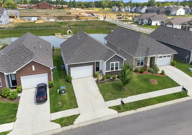 Photo 2 of Sale Pending at 4218 Ashton View Ln, Indianapolis, IN 46268 | MLS# 22118470 | Listing updated on 2026-09-30