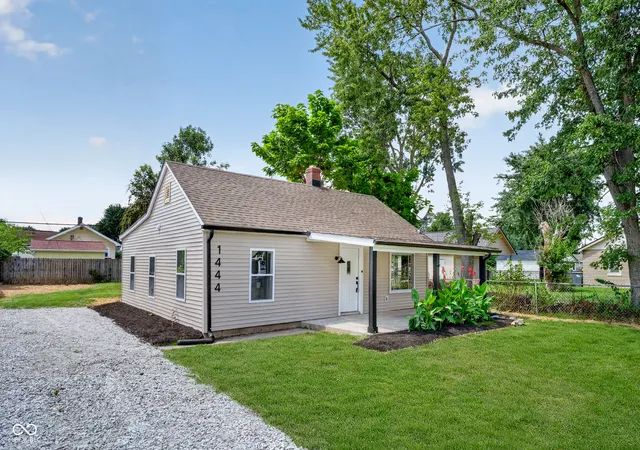 2nd image of 1444 S Whitcomb Ave, Indianapolis, IN 46241 | MLS# 22118471